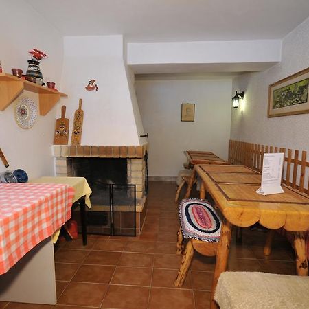Vila Helena Hotel Liptovsky Jan Bagian luar foto